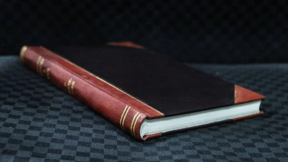 Memoire sur le genre Garcinia (clusiacees) : et sur l'origine et les proprietes de la gomme-gutte / par . -. de Lanessan (1872) [Leatherbound]